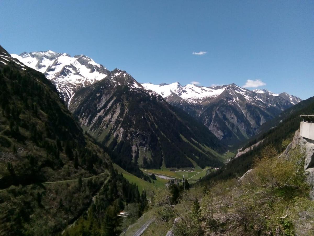 Landhaus Katharina Bis 12 Personen Mit Saunachalet Und Blick Auf Die Bergwelt Des Zillertals Hippach Exterior foto